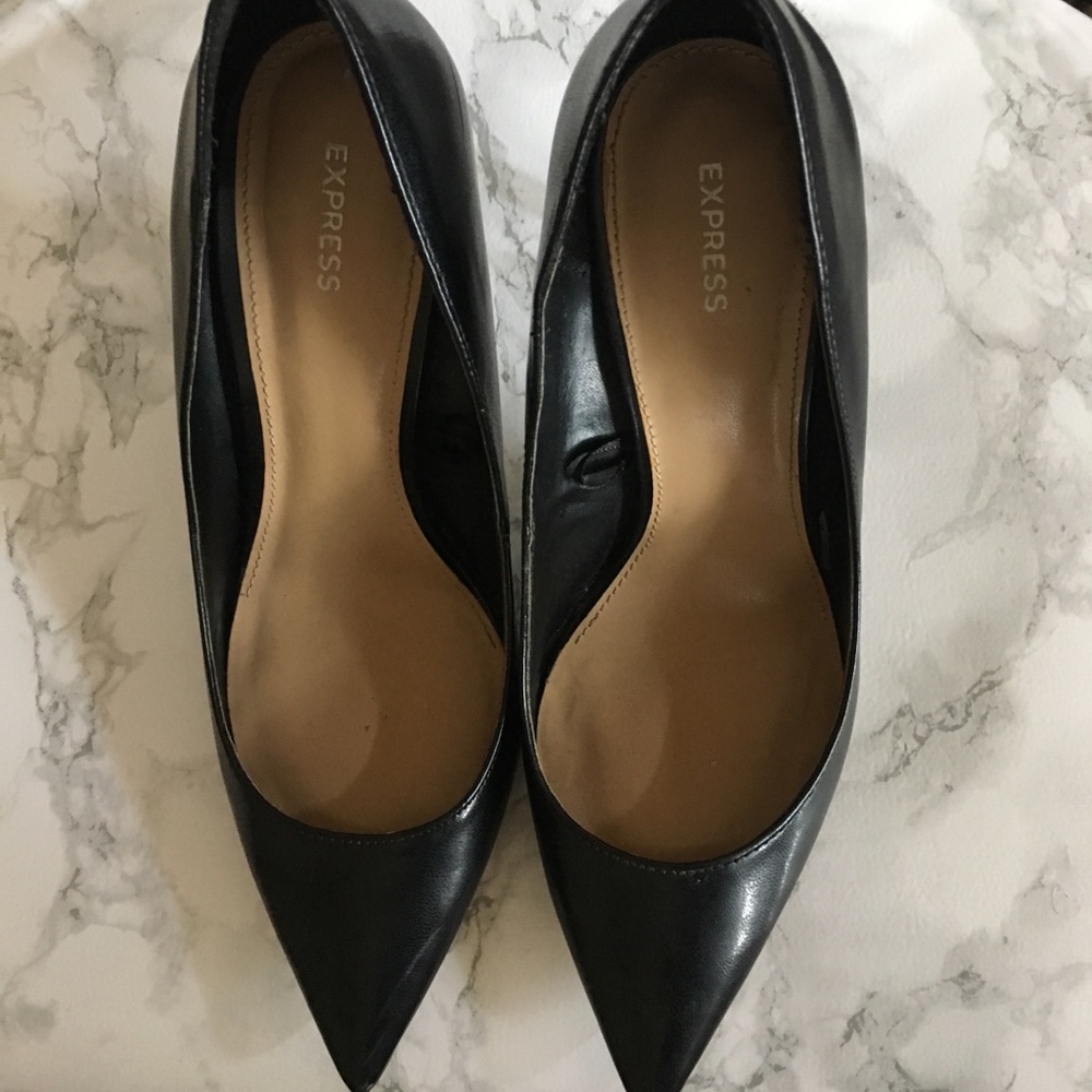 Express Black pointy heels